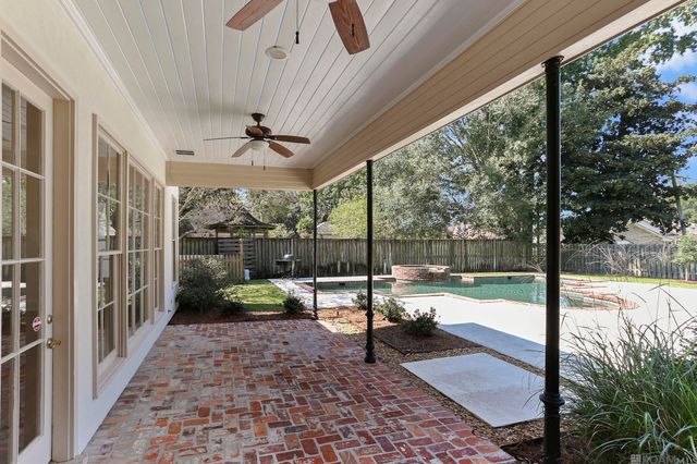 837 Myrtle View Dr, Baton Rouge, LA 70810