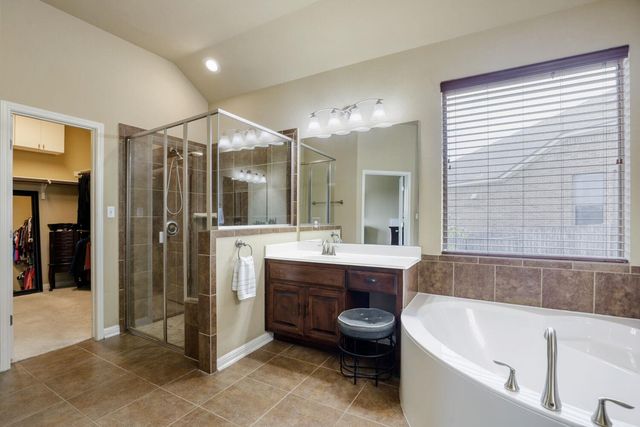 2608 Outlook Ridge LOOP, Leander, TX 78641