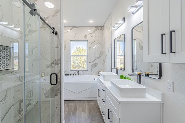 2406 Beverly Drive, Granbury, TX 76048