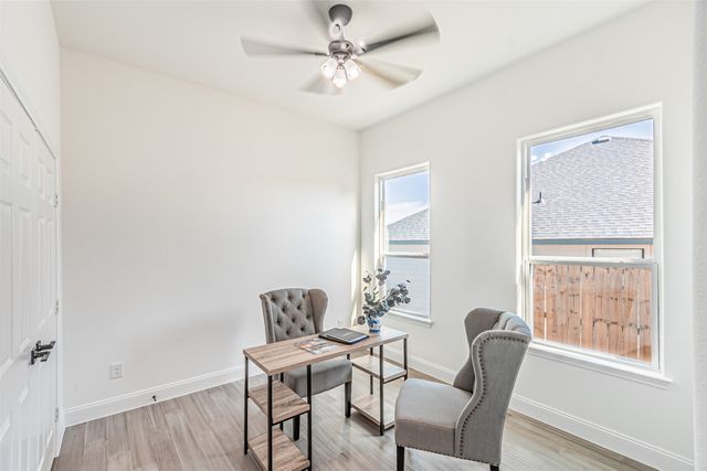 2406 Beverly Drive, Granbury, TX 76048