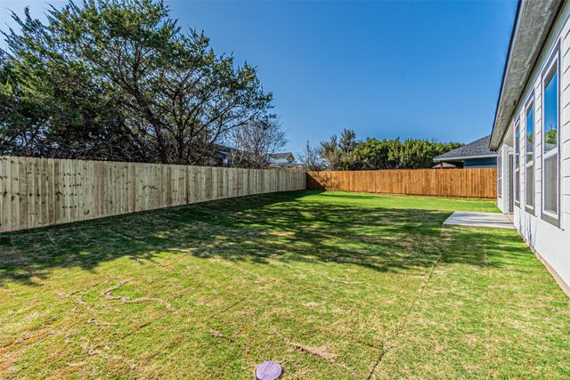 2406 Beverly Drive, Granbury, TX 76048