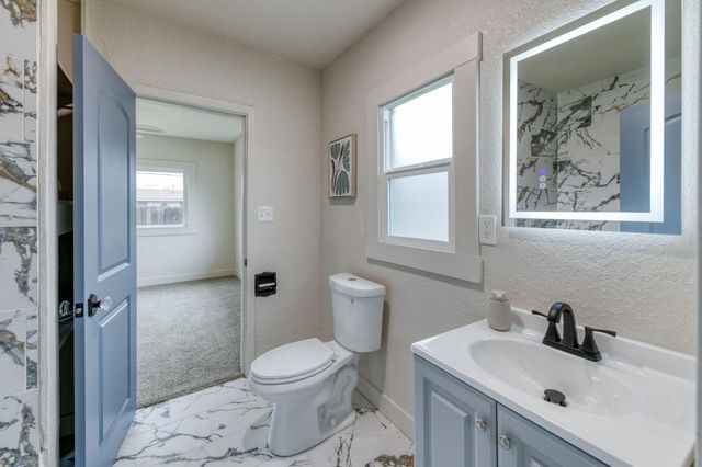 1463 N Ferger Avenue, Fresno, CA 93728