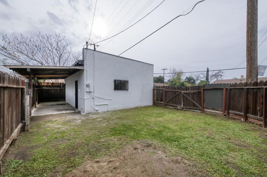 Image 17 of property listing at 1463 N Ferger Avenue, Fresno, CA 93728