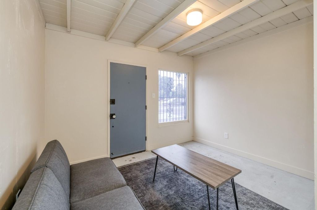 Image 19 of property listing at 1463 N Ferger Avenue, Fresno, CA 93728