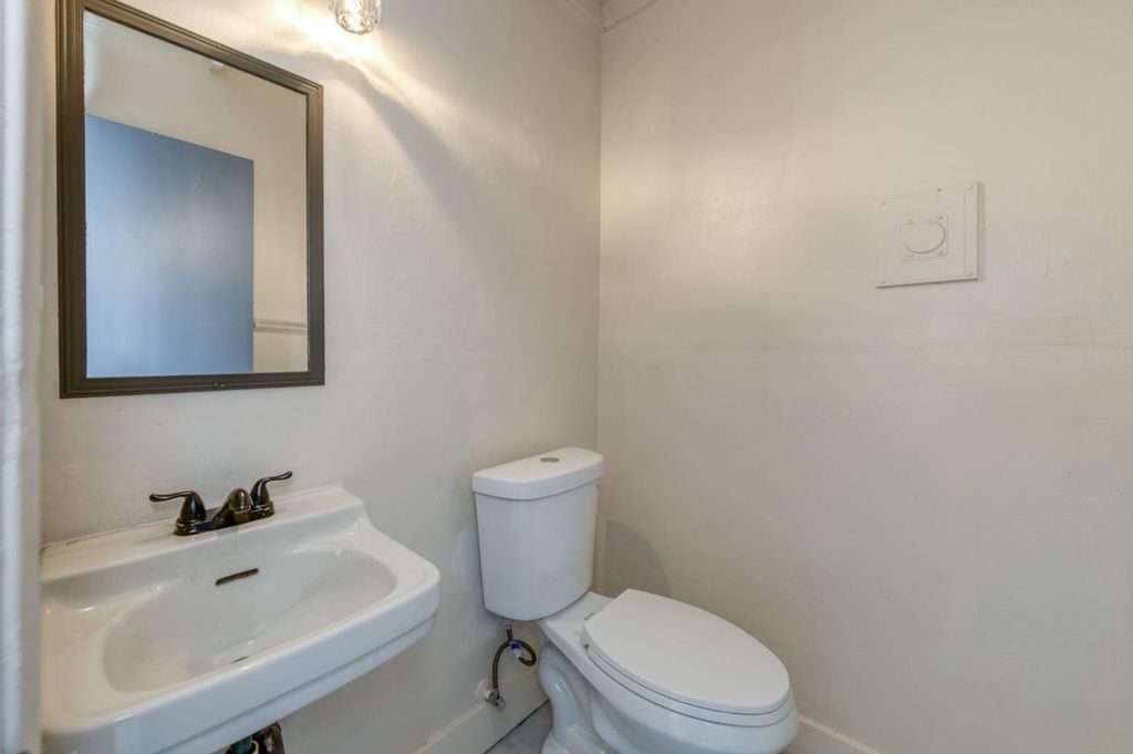 Image 21 of property listing at 1463 N Ferger Avenue, Fresno, CA 93728