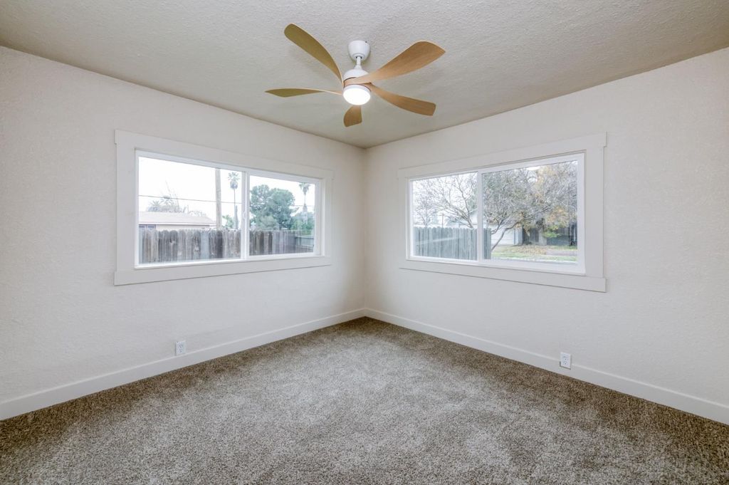 Image 8 of property listing at 1463 N Ferger Avenue, Fresno, CA 93728