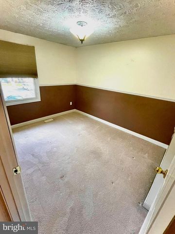 8194 MOUNTAIN ESTATE CT, Pasadena, MD 21122