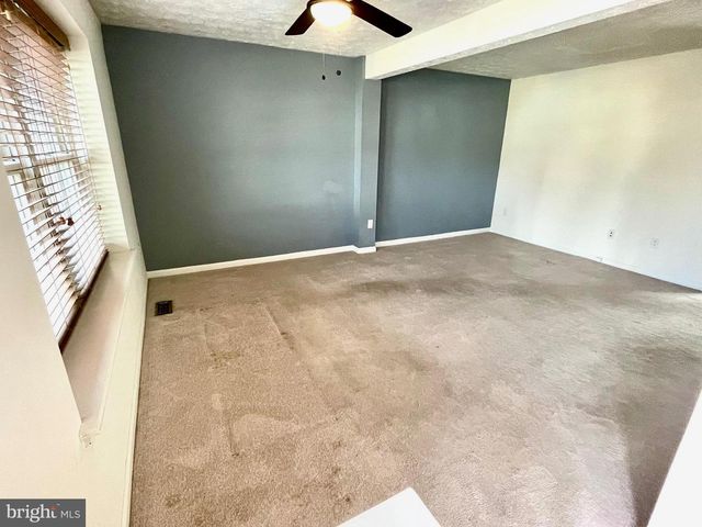 8194 MOUNTAIN ESTATE CT, Pasadena, MD 21122