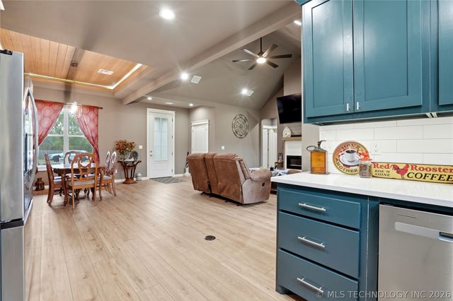25115 S 519 Road, Park Hill, OK 74451