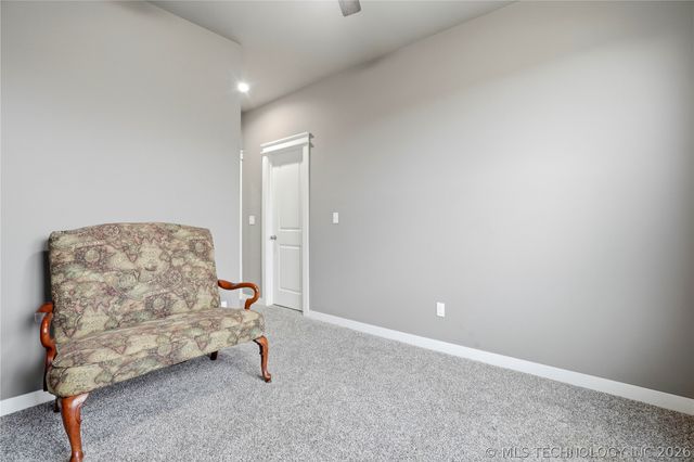 25115 S 519 Road, Park Hill, OK 74451
