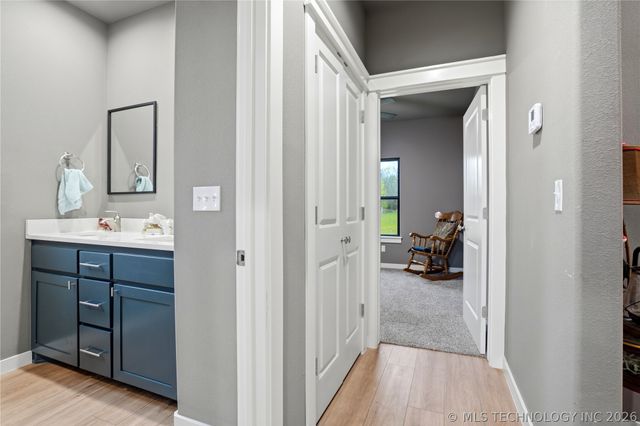 25115 S 519 Road, Park Hill, OK 74451