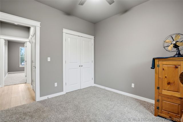 25115 S 519 Road, Park Hill, OK 74451