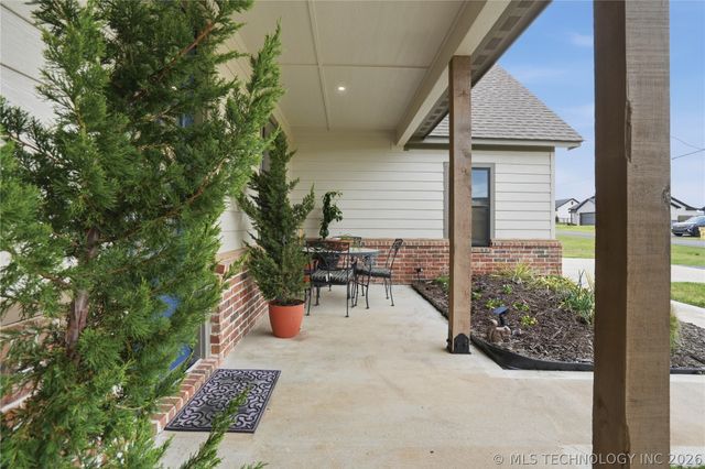 25115 S 519 Road, Park Hill, OK 74451
