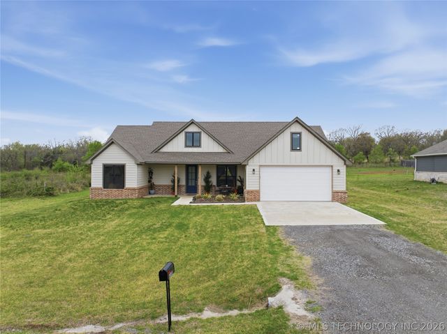25115 S 519 Road, Park Hill, OK 74451
