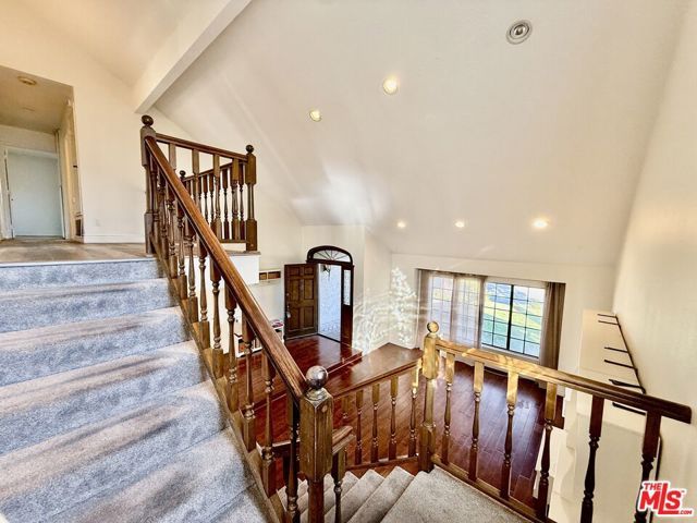 30402 Penrod Drive, Agoura Hills, CA 91301