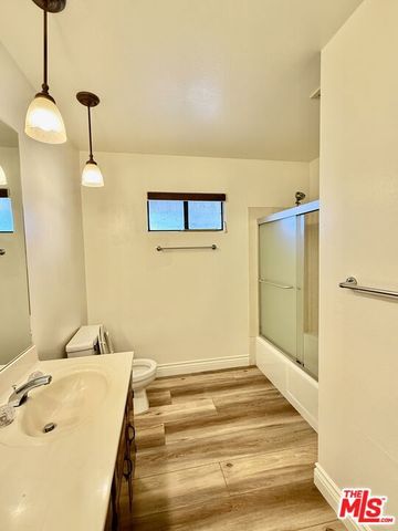 30402 Penrod Drive, Agoura Hills, CA 91301