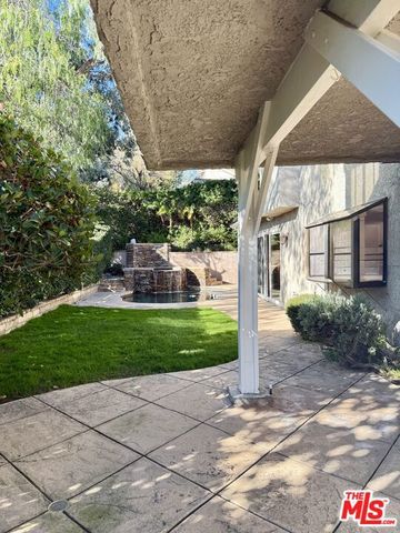 30402 Penrod Drive, Agoura Hills, CA 91301