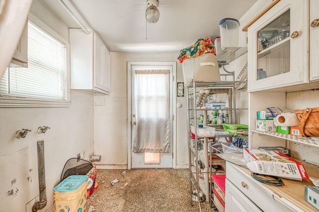 908 S Clark Street, Visalia, CA 93292