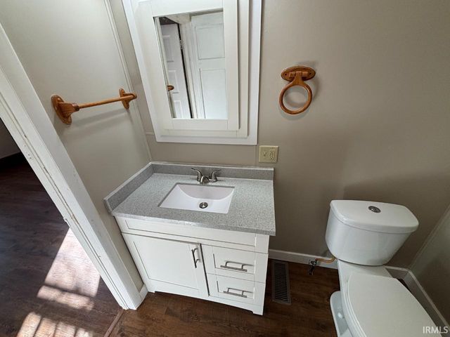 1911 S Walnut Street, Muncie, IN 47302