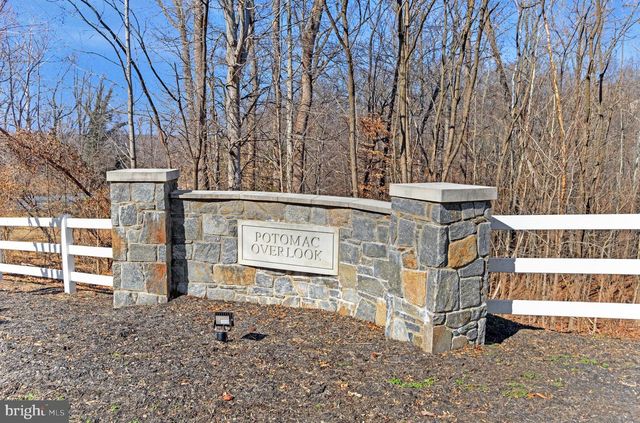 2252 FUCHSIA CT, Bryans Road, MD 20616