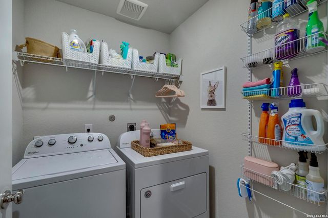 6910 Shiraz Way, Converse, TX 78109