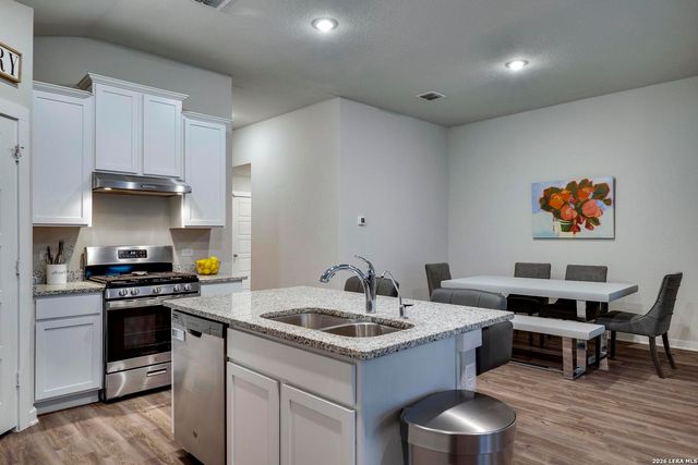 6910 Shiraz Way, Converse, TX 78109