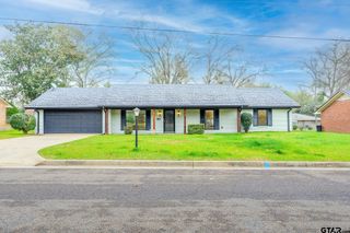 1902 Beth Dr., Longview, TX 75604