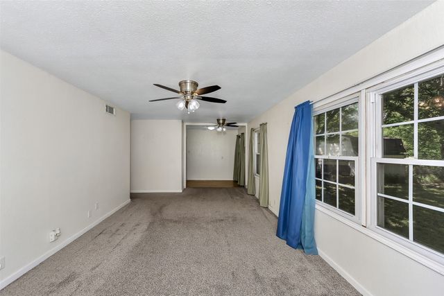 5029 Vicki Street, Haltom City, TX 76117