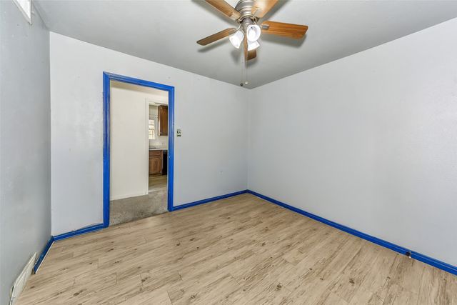 5029 Vicki Street, Haltom City, TX 76117