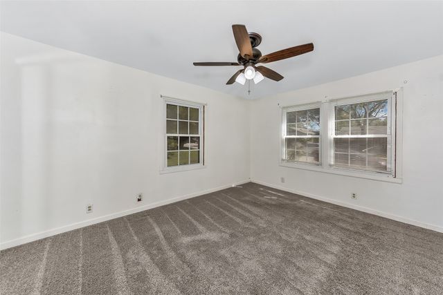 5029 Vicki Street, Haltom City, TX 76117