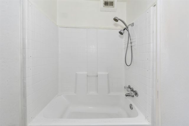 5029 Vicki Street, Haltom City, TX 76117