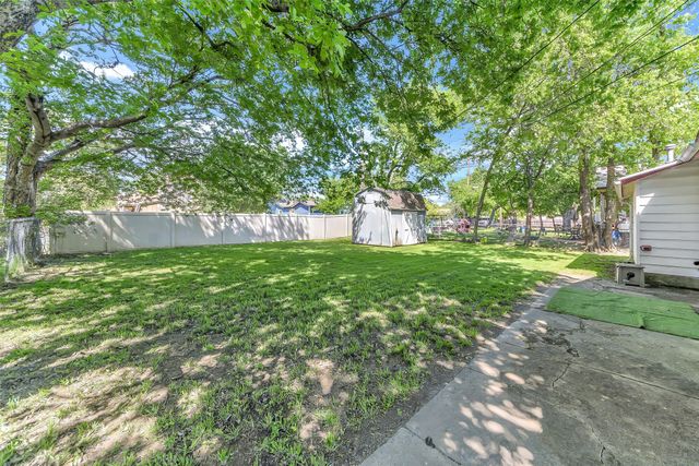 5029 Vicki Street, Haltom City, TX 76117