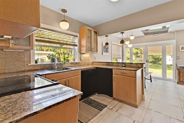 1812 SW 9th Avenue, Fort Lauderdale, FL 33315