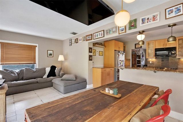 1812 SW 9th Avenue, Fort Lauderdale, FL 33315