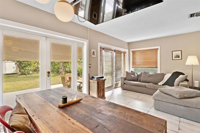 1812 SW 9th Avenue, Fort Lauderdale, FL 33315