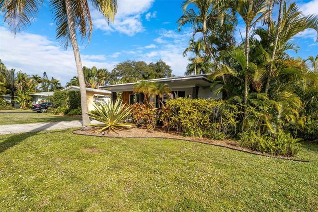 1812 SW 9th Avenue, Fort Lauderdale, FL 33315