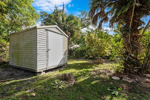 1812 SW 9th Avenue, Fort Lauderdale, FL 33315