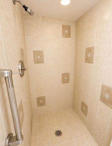 2500 Parkview Drive 1207, Hallandale Beach, FL 33009