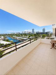 2500 Parkview Drive 1207, Hallandale Beach, FL 33009