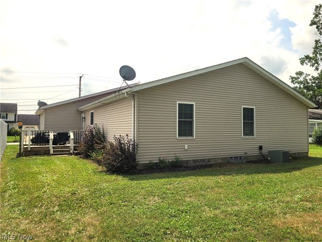 387 W Sunset Drive, Rittman, OH 44270