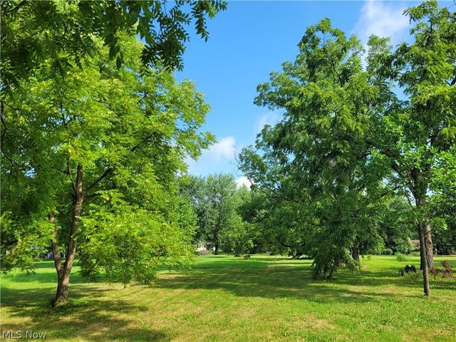 387 W Sunset Drive, Rittman, OH 44270