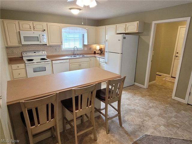 387 W Sunset Drive, Rittman, OH 44270