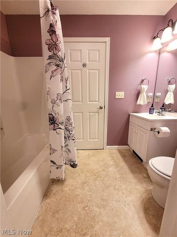387 W Sunset Drive, Rittman, OH 44270