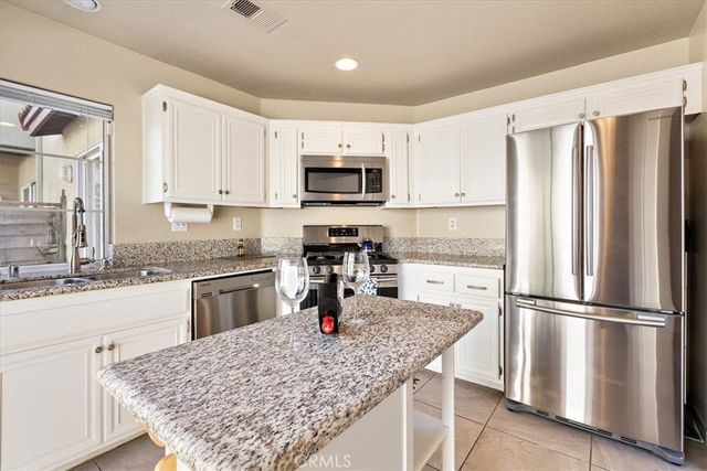 7332 Greenhaven 14, Rancho Cucamonga, CA 91730