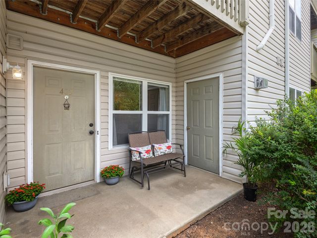 403 Carrington Place, Arden, NC 28704