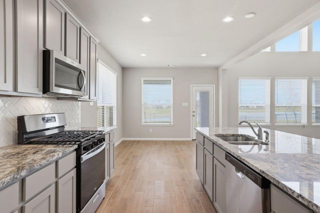 25 Carmel Drive, Manvel, TX 77578