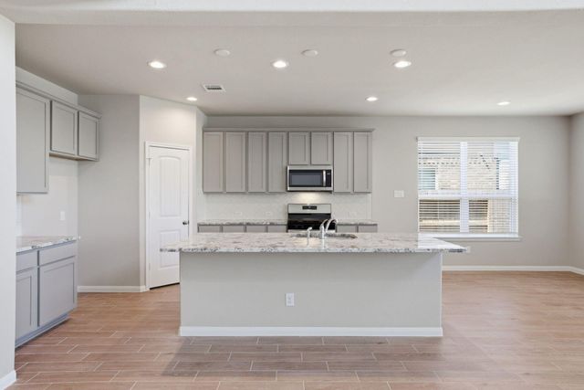 25 Carmel Drive, Manvel, TX 77578