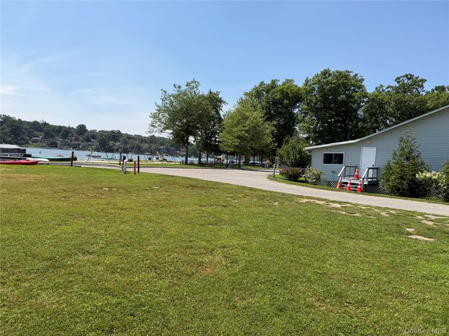 18 Cottage Lane, North Salem, NY 10560