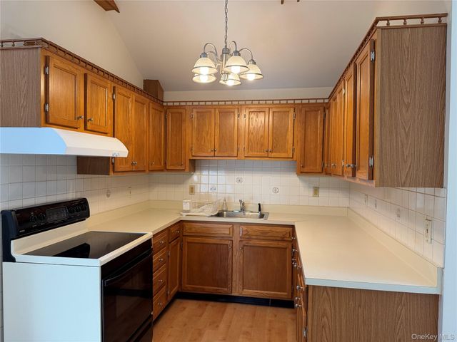 18 Cottage Lane, North Salem, NY 10560