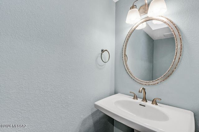 1071 Camino Corrida, Oro Valley, AZ 85704